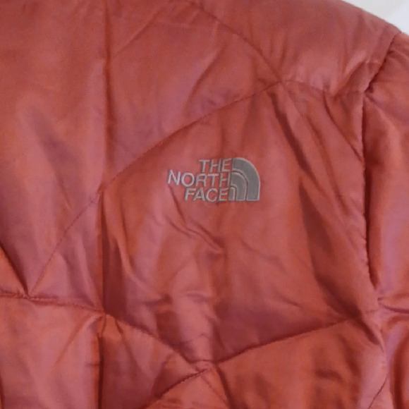 The North Face Red Puffer Jacket - Picture 4 of 11